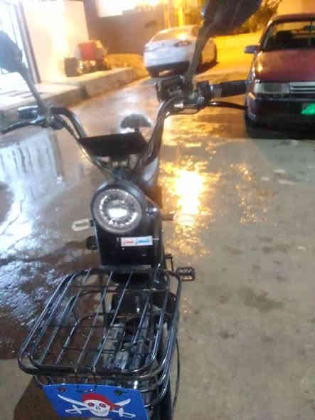 السلام عليكم شباب ماطور شحن للبيع رخيص حيل السعر 100 الف قفل ما بي مجال مكاني موصل حي المزرع راقم الهاتف ***********
