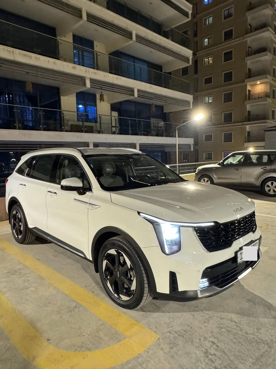 عندي سياره نوع سورنتو موديل 2024 رقم بغداد ماشيه 55 المواصفات فول ماعدا البنراما مكفوله من الصبغ ماعدا الجاملغ الأيسر الخلفي بارد قليل جدا طول 5 سم  محرك6 سلندر 
الاتصال على الرقم
***********
العنوان بغداد
السعر
