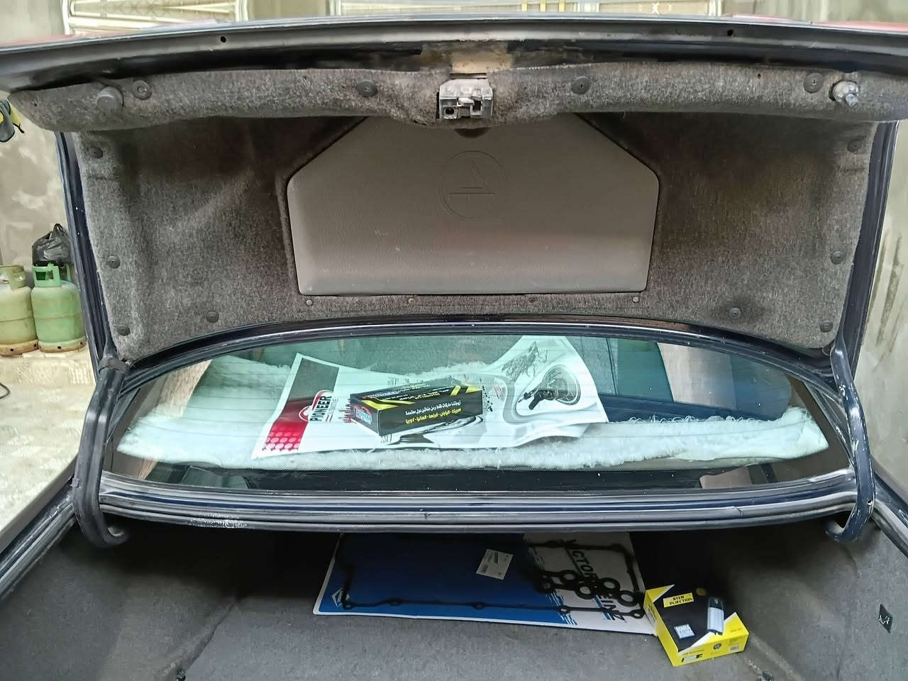 السلام عليكم سياره بيئم 525. مسكرر سياره حلوه جاهزه من كلشي مصبوغه جماليه تبريد كير محرك تخم تاير. رقمه اربيل راعيه موجود يمي  مكان سياره  بل بصره السعر 65 )***********
