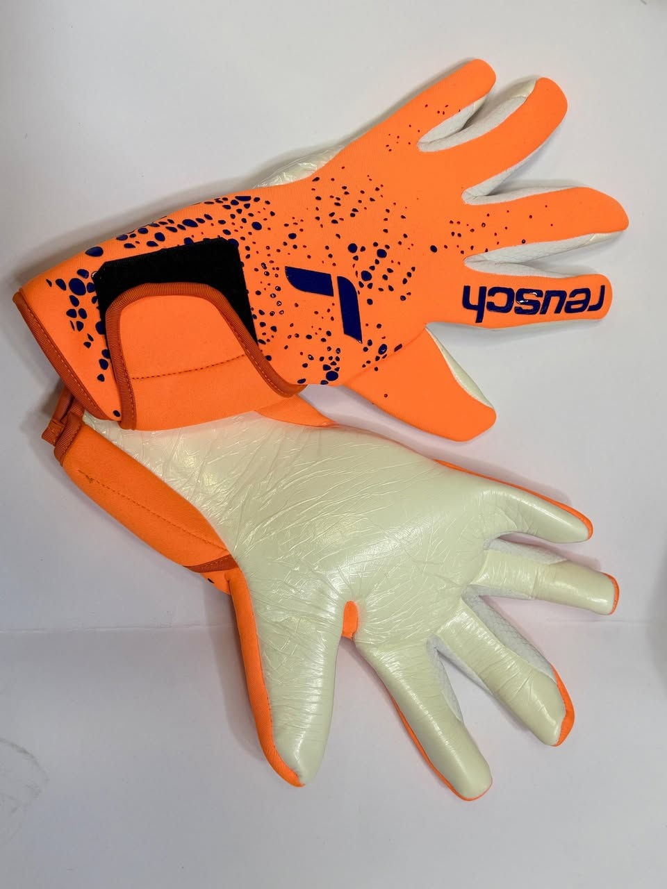 كف حارس 
قياس8/9/10
سعر 25


**إذا كنت صاحب هذا الإعلان وتريد حذفه لأي سبب، رجاءا أرسل رسالة إلى الدعم الفني**