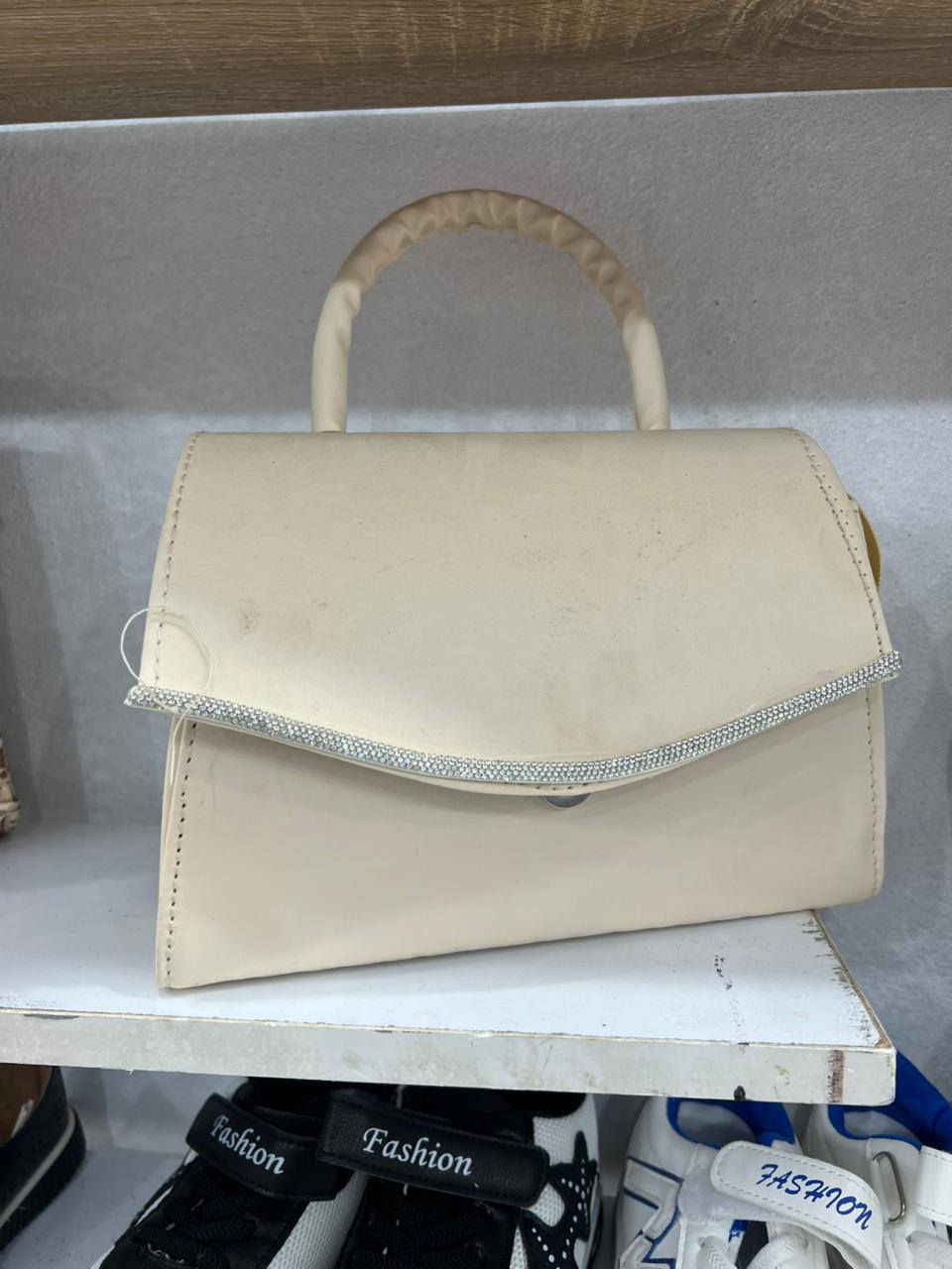 مجمع محمد/تخفيضات سعر 3حي العسكري قرب مجمع بيت فاخر


**إذا كنت صاحب هذا الإعلان وتريد حذفه لأي سبب، رجاءا أرسل رسالة إلى الدعم الفني**