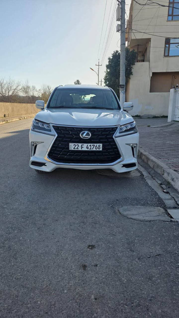 لێكزس ٢٠١٣ LX 570 شكلی گۆڕاوە بۆ ٢٠٢١ سێ پارچەی ڕەشە باقی بۆ شكل گۆڕین حیزام كراوە***********واتس ئەپ و ڤایبەری لەسەرە ***********سەیارەكە زۆر جوانە فول مواسەفات بەسمە سلایت كوشنجلد ناو قەیسی ڕادار كامیرا دەبڵ عەكسل وچوپ بەرزو نزم دەبێت سەنەوی نوێیە تا ٢٠٢٨ بۆ زانیاری زیاتر پەیوەندی بكە كويسينجاك, أربيل
