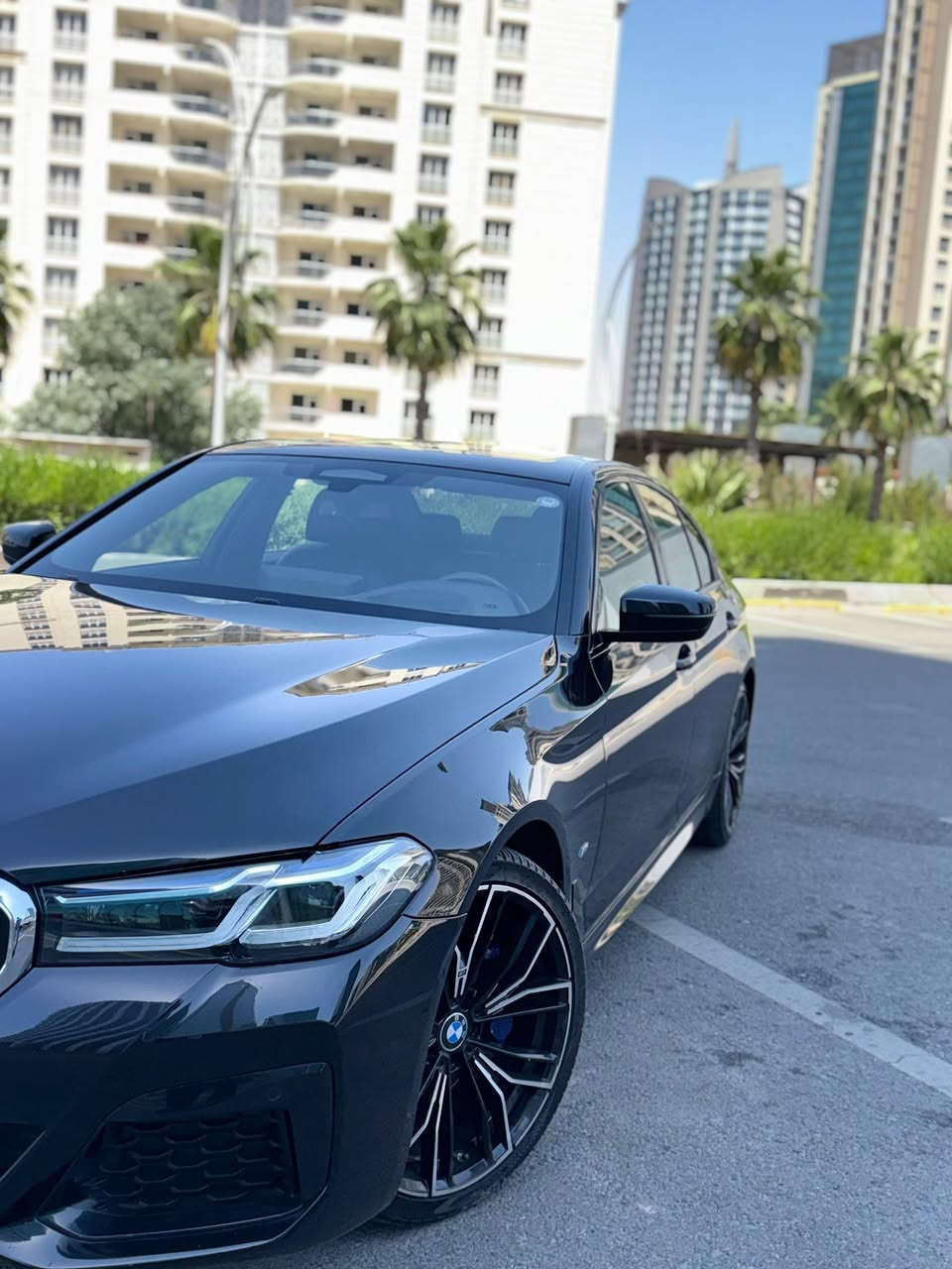 السلام عليكم للبيع بي أم دبليو M package 530i بلادي موديل 2022 - وارد الماني اعلى مواصفات  ماشية فقد ٣٧ الف ميل 
السيارة بدون صبوغ بدون تعديل كلين دعامية لدعامية
للتواصل : ***********
• لايتات ليزر شادو نايت
• داتا شو
•رادار كبير دبل رادار
•دبلات يفرق عن بقية يجي كهربائي و سبورت
• السيارة 3 بصمات / بصمة سويج + ايباد + تليفونك يصير بصمة NFC
• تدعم تطبيق Bmw بالتليفون 
• مستشعر العين بالكيجات
• تحكم التبريد ديجتال لمس 
• تبريد بالتكم الخلفية
• حساسات + رادارات 360 درجة 
•رادار بالدعامية 
هيتر بالمراية وتعتيم ذاتي + مري متحركة عالـ R
• اوتو بارك 
• رجوع ذاتي 
• صندوق يفتح بالرجل 
• دخول ذكي 4 ابواب 
سيارة مسوي كل سيرفس بشركة عروش
📍مكان السيارة : اربيل

wa.me/9647503746777
