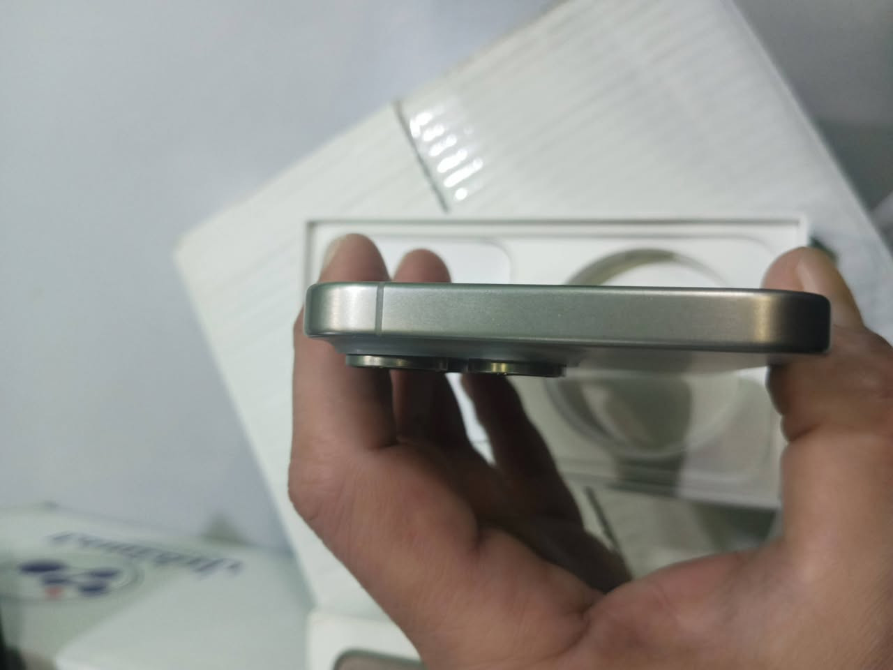 ايفون 15 برو ماكس دبل سيم ZA
بطارية 88 
تيتانيوم 
جدا نظيف 
ويه الكارتونه 
سعر مليون و100 
أو مراوس ب كلاكسي z فولد 6 أو 7


**إذا كنت صاحب هذا الإعلان وتريد حذفه لأي سبب، رجاءا أرسل رسالة إلى الدعم الفني**