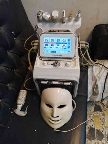 السلام عليكم جهاز هايدرو فيشل نضيف سعره 200 الف وبي مجال 
تخم زوج قنفات سعره 60 الف 
كومدي نضيف فول سعره 40 الف 
بغداد مدينه الصدر ***********
