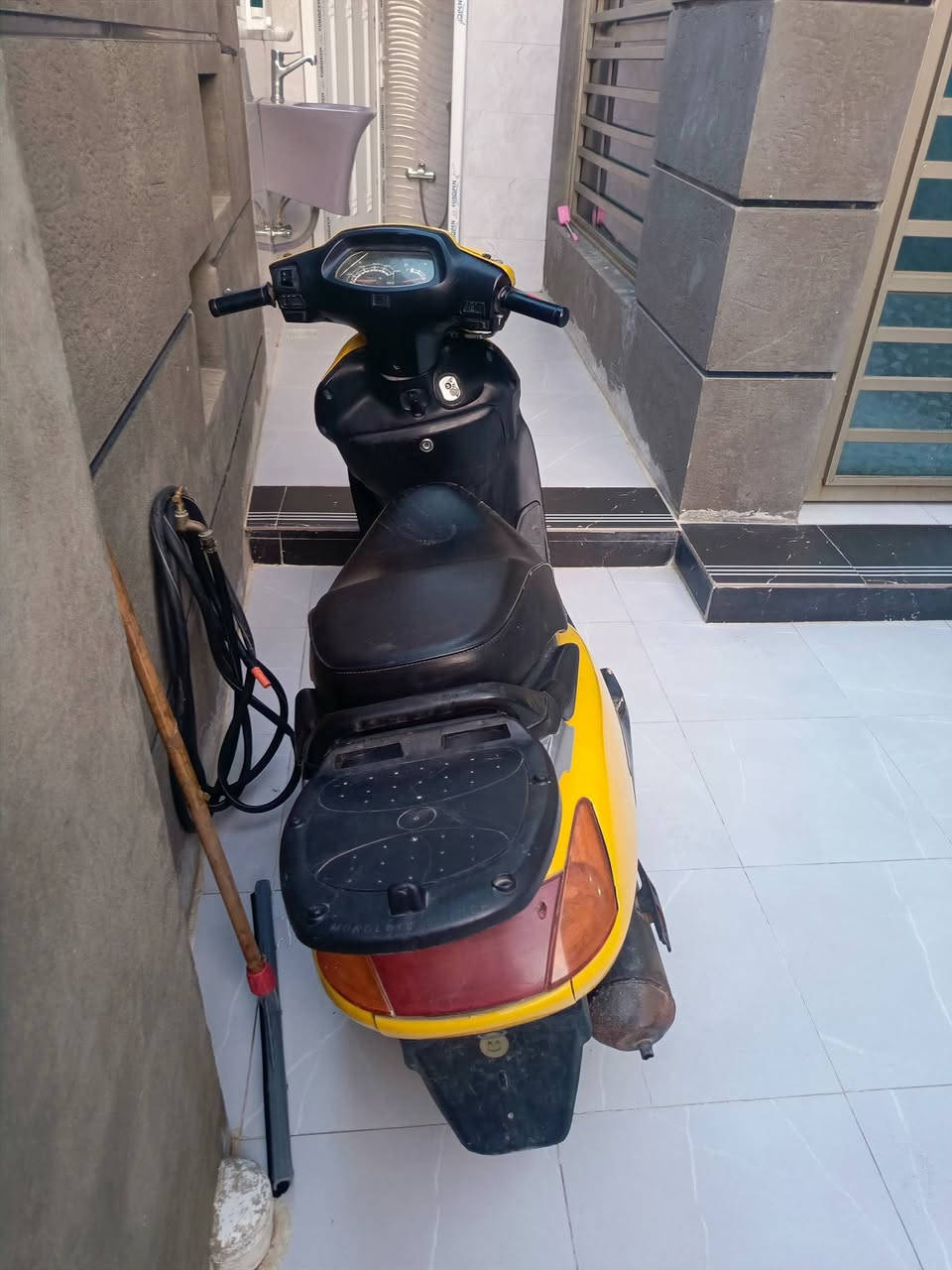 السلام عليكم
دراجه شغاله نضيفه مفتوحه ياباني كلشي بيه شغال تعال وشوف السعر 650....*********** اتصل وتدلل
