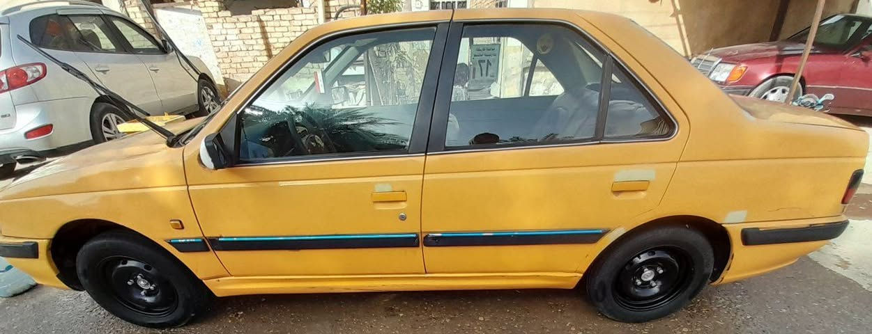 بيجو ٢٠١١ 
كير مكينه تبريد كاملات 
سنوية ٢٠٢٧ مصفره هيئه وغرامات 
***********
سعر ٣٣
