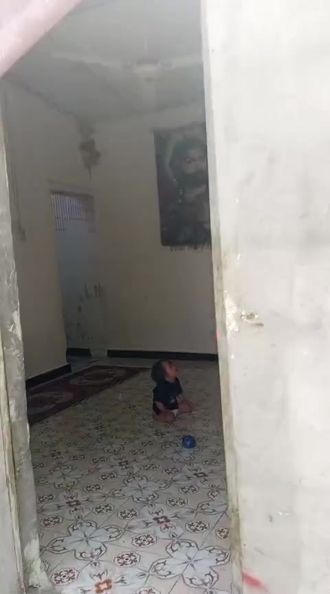 بيتين البيع  زراعي  بحي الأندلس بلزبير 

مساحه 350متر  واحد  سقف كونكريت 

وثاني سقف سندويج 

كل بيت يحتوي على غرفتين وصاله ومطبخ وديوان

 وصحيات وكراج 

سعر 45مليون وبيهن مجال 

ستفسار تصل ***********
