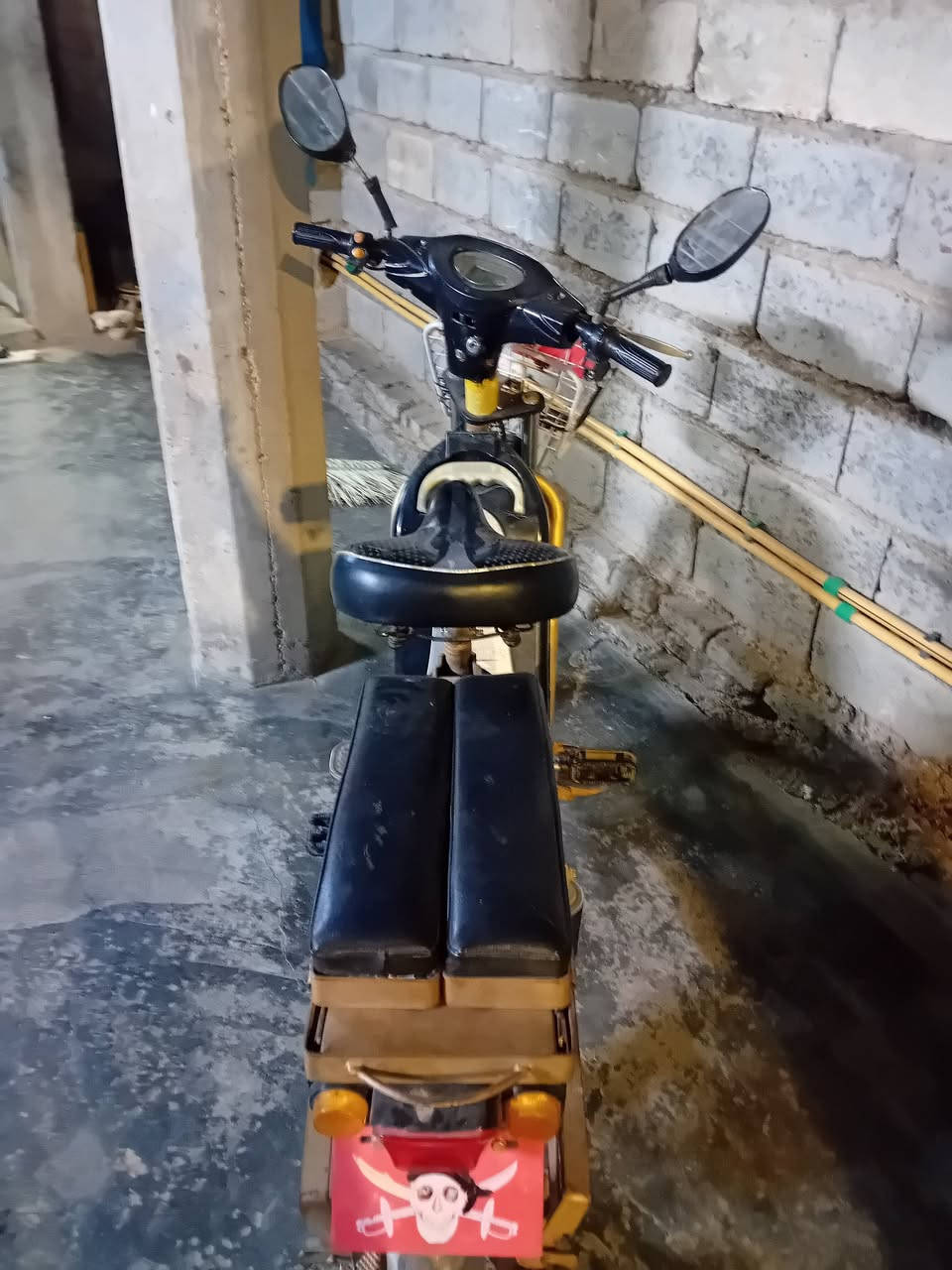 السلام عليكم موطور شحن الأخوين كهربايات كلها شغاله بطاريات كلهن 9ونص بس وحده تقره 6 السعر 300
***********
***********
