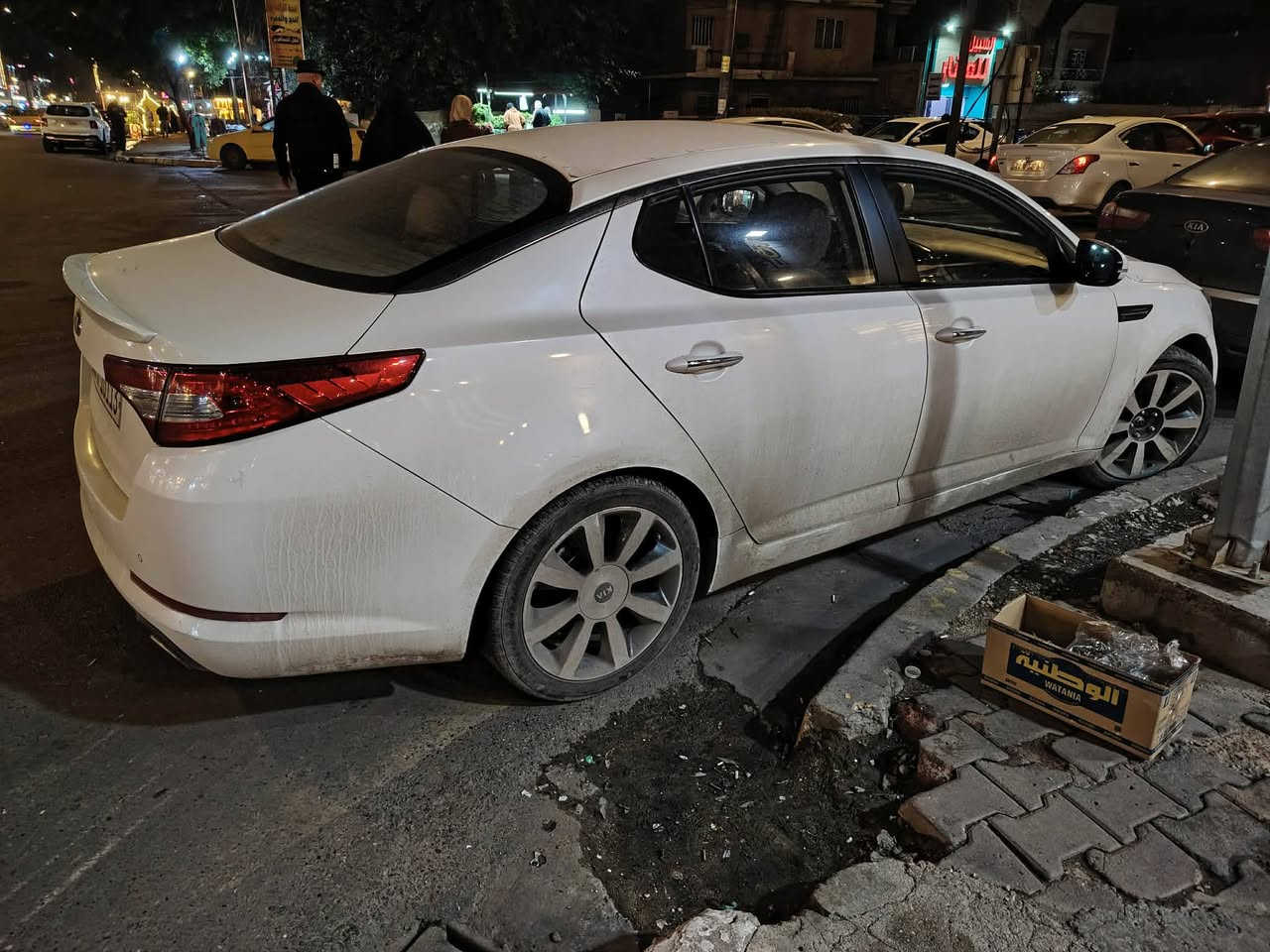 سلام عليكم 
ابوتما 2014 خليجي
ماشية 67 حقيقي بدون صبغ
بس بارد داير جاملغ امامي وخلفي كلش بسيط وباقي مكفول 
الرقم ***********
