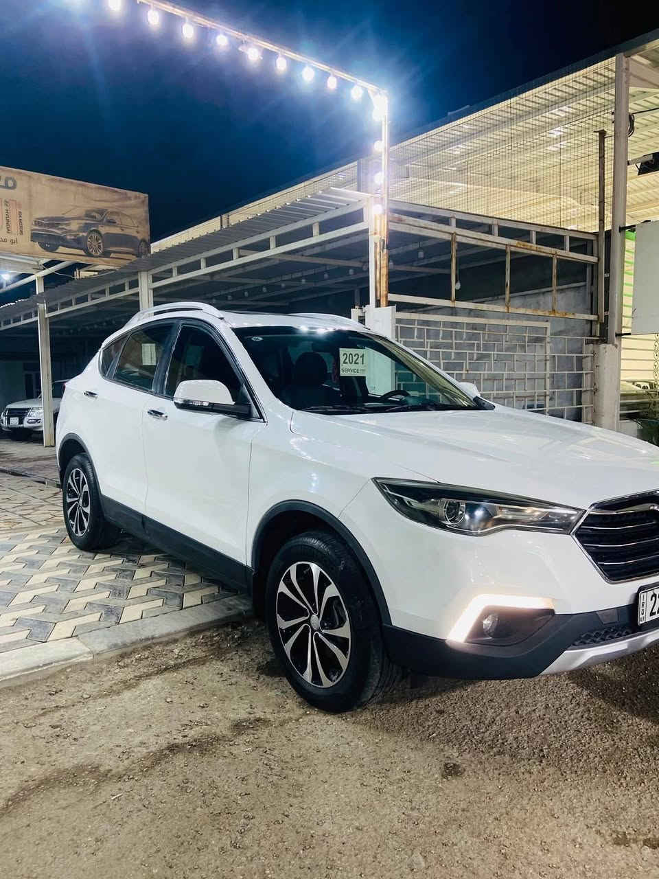 السلام عليكم
سيارة X80 Faw بيستون
صيني المنشأ بامتياز Suv
 رقم اربيل الاماني باسم شركه مامطلوب ابد وكالة عامة من صاحبها الشرعي
موديل 2021
سعة المحرك 2000 دوش 
كير أوتو 6نمرات
مصبوغه حزام سيارة مابي نقص 
السعر 95
مكان سيارة نجف
***********
