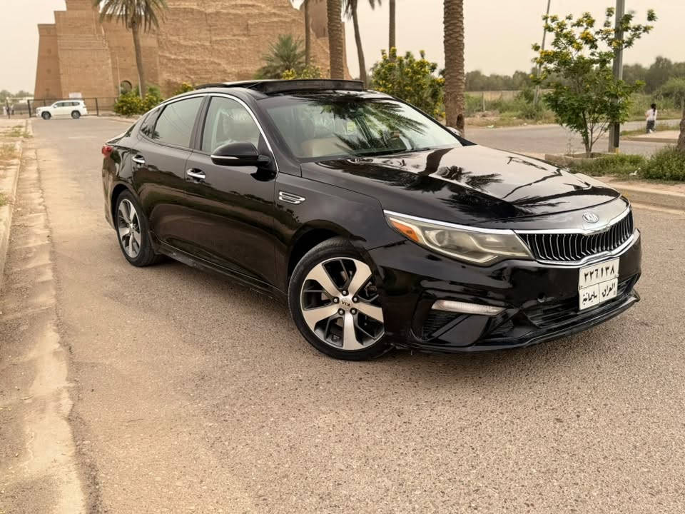 السلام عليكم كيا اوبتما موديل ٢٠١٩
السياره فوول مواصفات فئة (s) هواي بيها مواصفات 

معروفة مواصفات ال اس
صور الحادث بالمنشور

رقمها سلمانيه 

مكانها بغداد سعرها ب١٢٨ وبيها مجال

للاستفسار ***********
