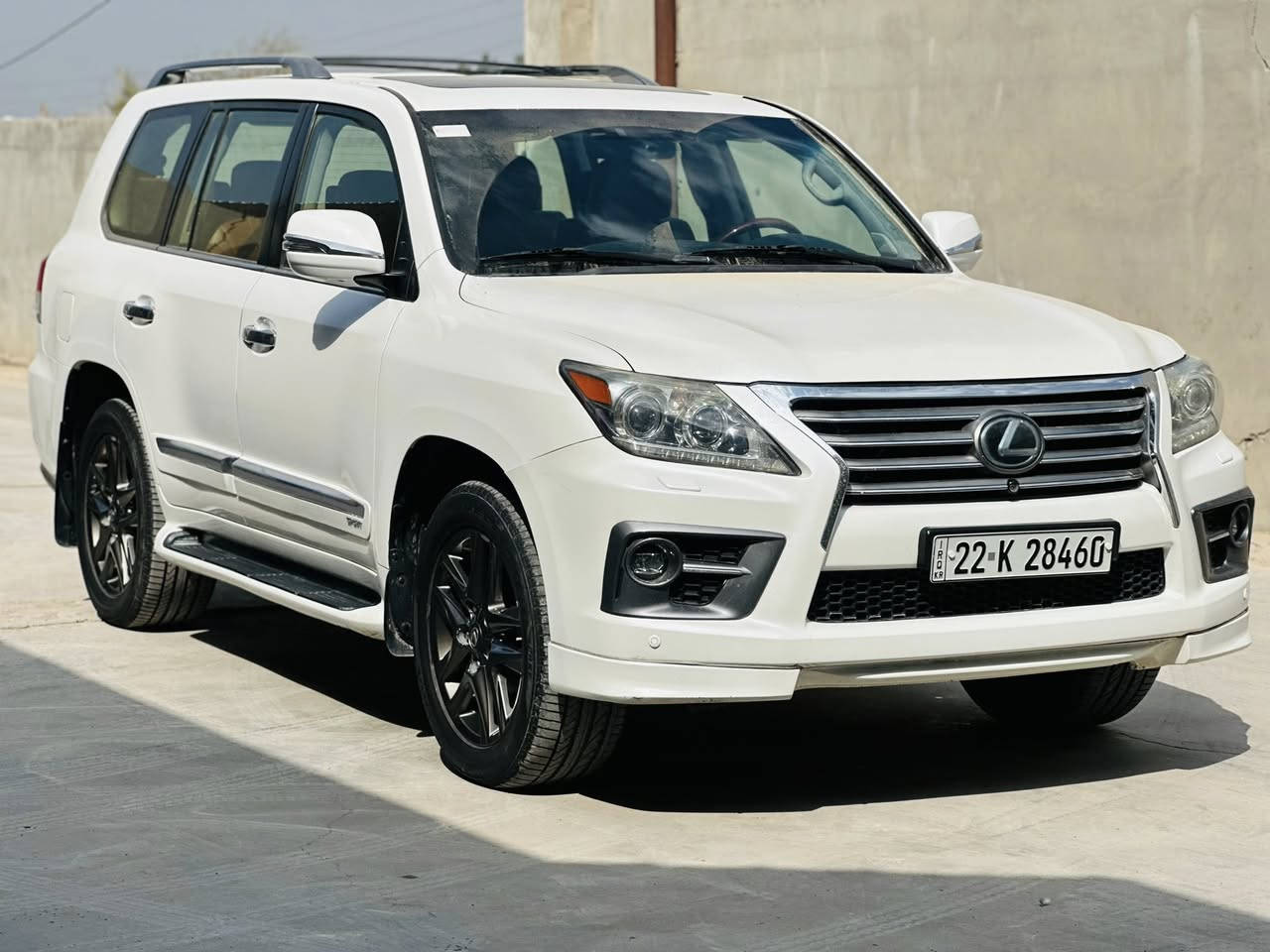 النوع .(LEXUS SPORT)
موديل ٢٠١٢
للبيع أو المراوس 
رقم اربيل الجديد بسمي 
كفالة من عدة البنيد
السياره علها ادامه كامله بل شركه 
الفئة بريم اعلى موصفات 
1_نظام جكات 
2_كامرات امامية وخلفية ومحيطة 
3_ شاشات كشنات  
4_كشنات ذاكرر 
5_داخل احمر  
6_٣انظمة قيادة 
7_محرك V8. 
8_د تدفئه تبريد 
9-ستيرن كهرباء 
11-رادار امام توقف ذاتي 
12-نقط عمياء 
13-تحديد مسار  
14-فور ويل + دبل 
15-ستيرن تدفئه
السعر خاص 
للاستفسار :
***********
***********
