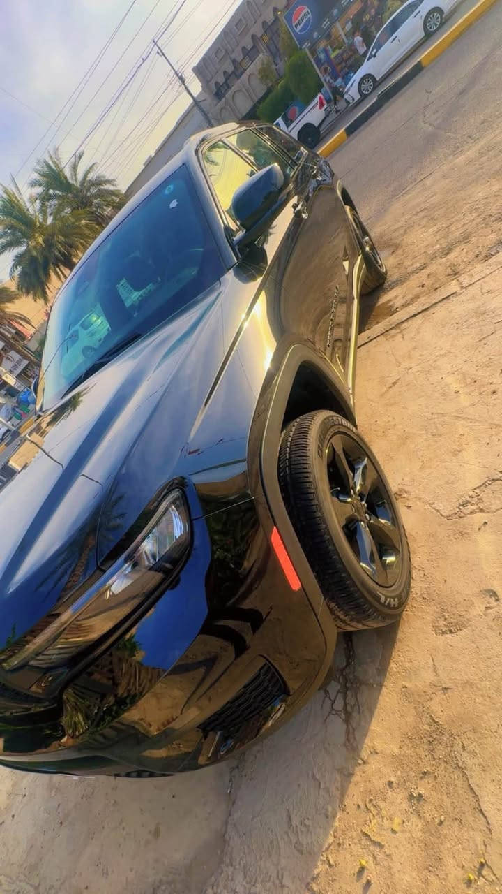 جيب كراند شيروكي بلاك توب بيع او مراوس سورينتو الشكل الجديد
: 2024 . (وارد امريكي) .
293hp . V6. 3.6L : المحرك
العداد : 8 الف ميل جديدة كلش ع وضع الشركة .
المواصفات :
* 7 راكب .
دفع رباعي 4x4 .
رادار امامي مع مانع تصادم .
تحذير الخروج عن المسار .
تحذير النقطة عمياء .
نظام تحذير عند التقاطعات.
* شاحن موبايل وايرلس.
* ويل قياس 20 انج .
* فتحة سقف .
* لوحة القيادة بقياس 12 أنج.
* كير شفتر بالستيرن .
* كاميرا خلفية.
*شاشة متوسطة 8.1 أنج
* المصابيح الأمامية زنون .
* كشافات الضباب زنون،
* دخول ذكي.
الصندوق الخلفي كهربائي .
فرش المقصورة الداخلية من الجلد والشاموا .
مقعد السائق كهربائي .
المقاعد الأمامية تدفئة .
حساسات خلفية .
دوسات جانبية .
مكيف خلفي .
تدفئة مقود القيادة .
مانع تصادم خلفي .
بلوتوث تلفون .
الضرر: حادث كلش خفيف (سطحي)ربع جاملغ خلفي وربع الباب الخلفي 
السعر 34
⭕️ مكاني بغداد / السيدية
دخول جديد 
***********
