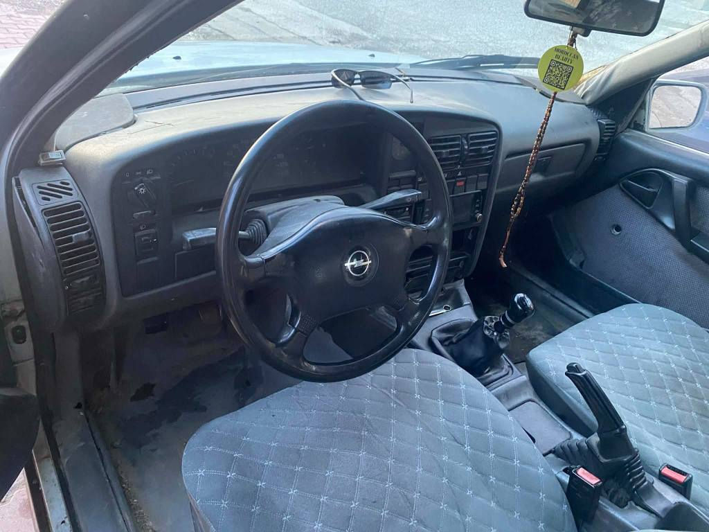 اوپل اوميگا موديل 91محرك 20بيلادي جامات كدام كهرباي سقف سلايت كهرباي سنويه جديد بسمي بطاقة بنزين موجود سعر 33 مكان كركوك.     
***********
***********
ئوپل ئومیگا موديل 1991 رەقەم هەولیرە سەنەوی تازە رەقەم تازە کارتی بەنزینی هەیە مەکینە 20 بیلادە بی لیدراو شوين كركوك كركوك, العراق
