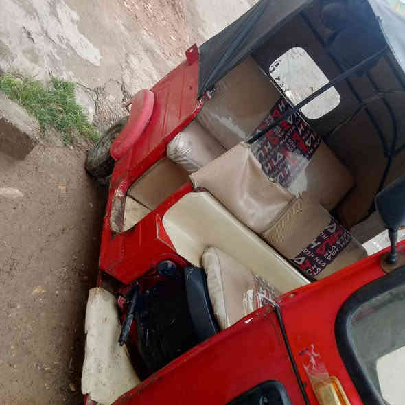 سلام عليكم تكتك للبيع موديل 17شهر العاشر تكتك خير من الله مكاني ديالى السعر 2/800وبيهه مجال ***********
