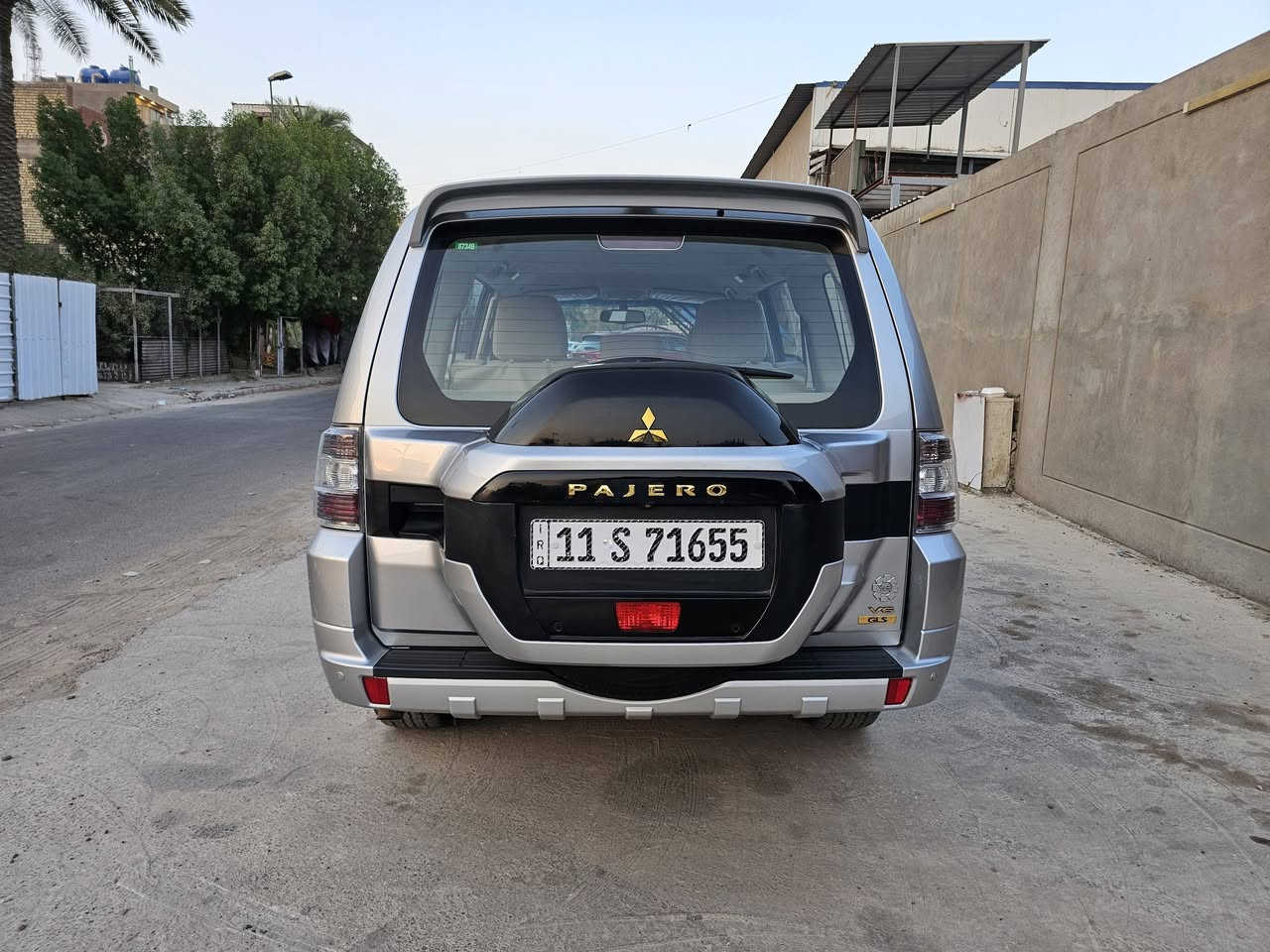 سلام عليكم
باجيرو خليجي كويتي وكاله مديل 2020 راس الارنب ماشيه 72   رقم بغداد الدولي الجديد باسمي محرك 6سلندر 3500 دفع رباعي فول تحكم استيرن دفع رباعي شاشه قلاب كامره خلفيه كامره اماميه مري شفط كشن كهربائي داخل مخمل اف وايت ثلاث قطع تبريد زراك لايت زنون عالي ناصي بلادي حساس خلفي لد نهاري برده صندوك خلفيه داخل مطعم صاج لون السياره سلفر السياره عل وضع الشركه كير محرك تبريد تخم تاير السياره جاهزه سويج عدد 2 ثلاجه بالجكمجه مانع انزاق ونحدار كروز سرعه مكاني بغداد سعر 220 بيه مجال رقمي ***********
