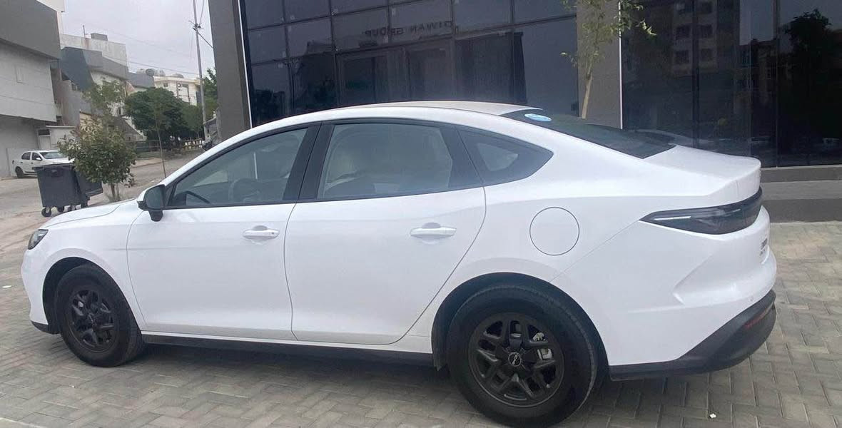 Byd seal 05  2025
بەناوی خوای گەورە 
Byd seal 05 
مۆدێل ٢٠٢٥ 
سەیارەكە ٥ هەزار ڕۆشتوە 
بەرگە كوشن و گاعی سەر دۆسەی تێ گیراوە
بەرگی سوكان و سەر داشبوڵی بۆكراوە
سەیارەكە زۆر پاك و جایزە ڕەقەم كراوە بە ناوی خۆمانەوەیە 
یەك دوو شوختی بچوكی هەیە جێی باس نیە 
سعری ١٣٧ وەرەقە و مەجالێكی برایانە 
گەر مشتەریت تەلەفون بكە 
سلێمانی 
0771 949 0087 السليمانية, العراق
