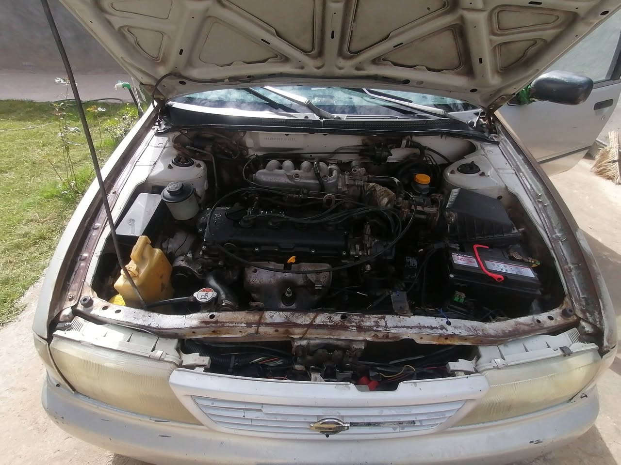 نيسان سني موديل 1996 مامحور بلادي يسره
مكينه وكير بلادي مفتوحه شغاله كهربايات كلها ماعده بس التبريد
تخم داير جدد
رقمها بابل بسمي تحويل مباشر
سعرها 33 بيها مجال حك الجيه
رقم الهاتف***********
