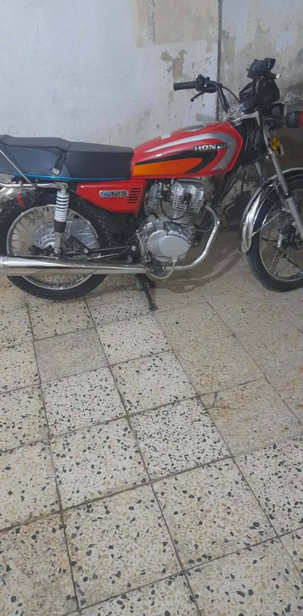 مال ايران نضيفه هونده مكلف بنشر هاذ رقم راعيها +964 771 920 0649
