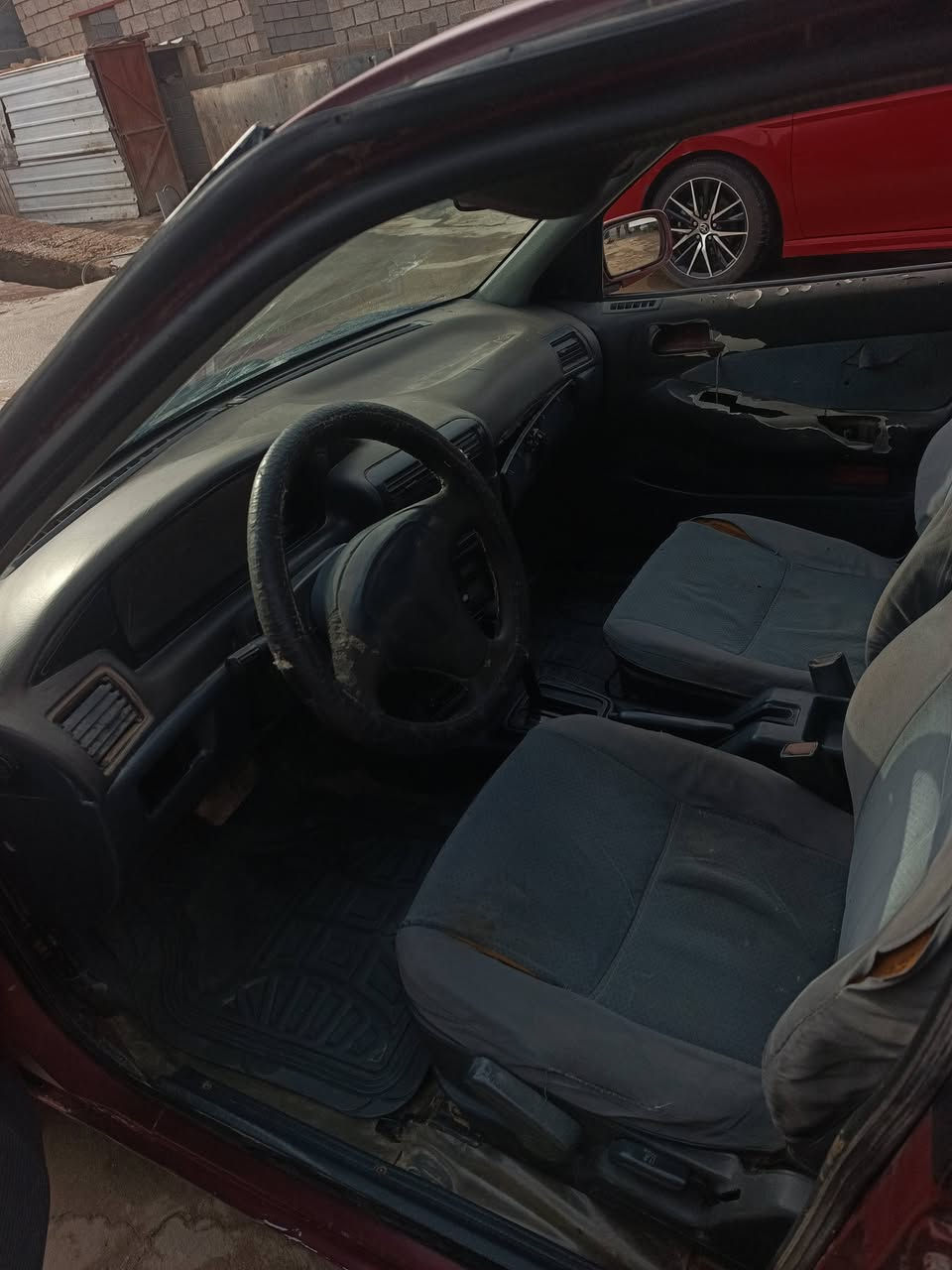 كيا سيفيا موديل 93 محرك مفتوح اوتو باسمي تحويل مباشر  سعر 18 ورقه شراي يتصل علئ هذا رقم ***********
