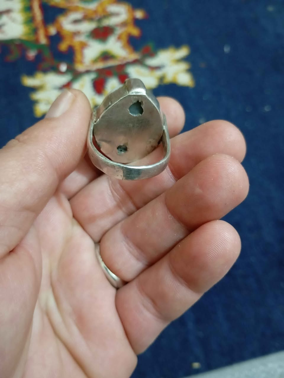 خاتم سليماني صياغه قديمه خاتم عملاق مال قديم الزمان السعر ١٢٥الف اتصال *********** البصرة, العراق
