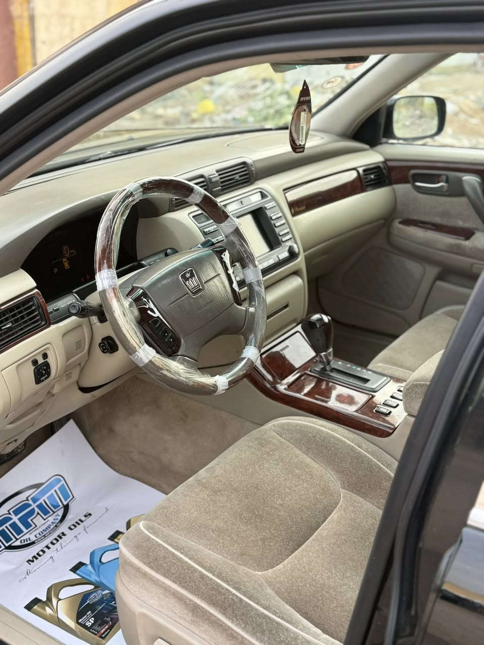 للذواقه  فقط ملك الالوان 🤭
ملكه للبيع سياره كركوك مدفوع كمرك وقرص كامل 
كفاله عامه كص وظربه وشخوط ورصعات وصوليات 
سياره فول موصفات 4 دكم اصل تبريد امامي خلفي 
ستيرن كهرباء 4 كراسي كهرباء امامي وخلفي مري شفط تحكم ستيرن ستيرن كهرباء برده خلفيه فتحه 
تحوير نجف بيت مديد ودشبول عارف العيساوي 
محرك ديفور الجبير شاصي 75 محرك وكير ستوني شادهن حداديه من الطول للطول كله جديد سياره مال جناي وجديده بلكارتون مال جناي وفول 1ع1 كلهن بيها 
داخل بيجي دبل شاشه الكتروني وعادي اريل خلفي اصلي لحيه اماميه اصليه  سياره ما عايزه البرغي لوحات حديد وملسق سنويه عظم فقط باقي فلوس الرقم ويل نجمه اصلي جديد وتخم تاير جديد الشراي يتصل بيع فقط بدون مراوس وفقط نقد مكاني نجف مهندسين 
سعرها 125 وبيها مجال للشراي اشلعون العيون ***********
