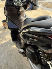 شباب دراجه PCX ياباني حجم المحرك ١٢٥ كفاله عامه من كلشي  احلى من الصور...