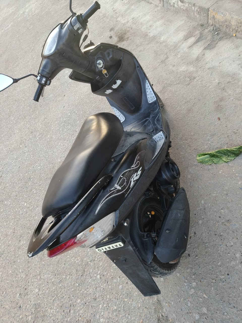 دراجة نضيفه فول كلشي شغال دراجه مفتوحا دراجه ماخذه حاوي قبل فتره مو هواي كلشي بلاد سعرها 725 ماعدي خاص هاذ رقمي *********** شلعه ومعدل
