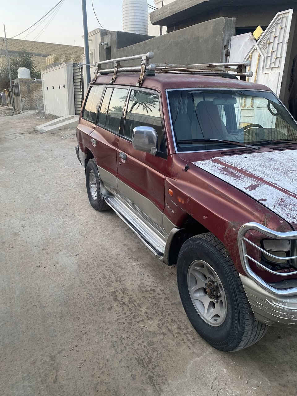 السلام عليكم
باجيرو  مديل 2000 
مكينه وكير جدد بلاد 
تخم تاير جديد 
حداديه جديده 
مداور ثان يوم 
سعر 37 $ 
وبيها مجال 
*********** 
السماوه
