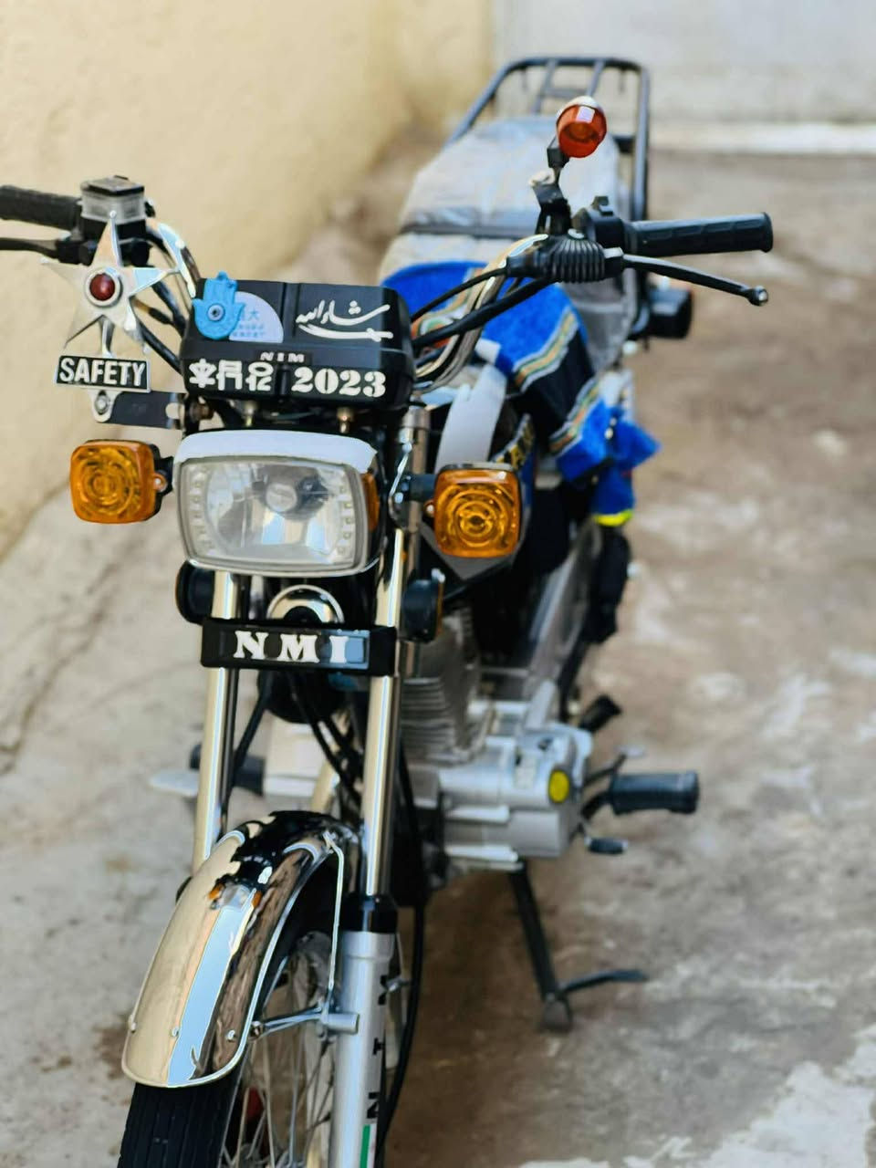 السلام عليكم اربعه كير متياز للبيع مديل 23 اوراق كامله وكيله ابن عنجور بنجف
***********
