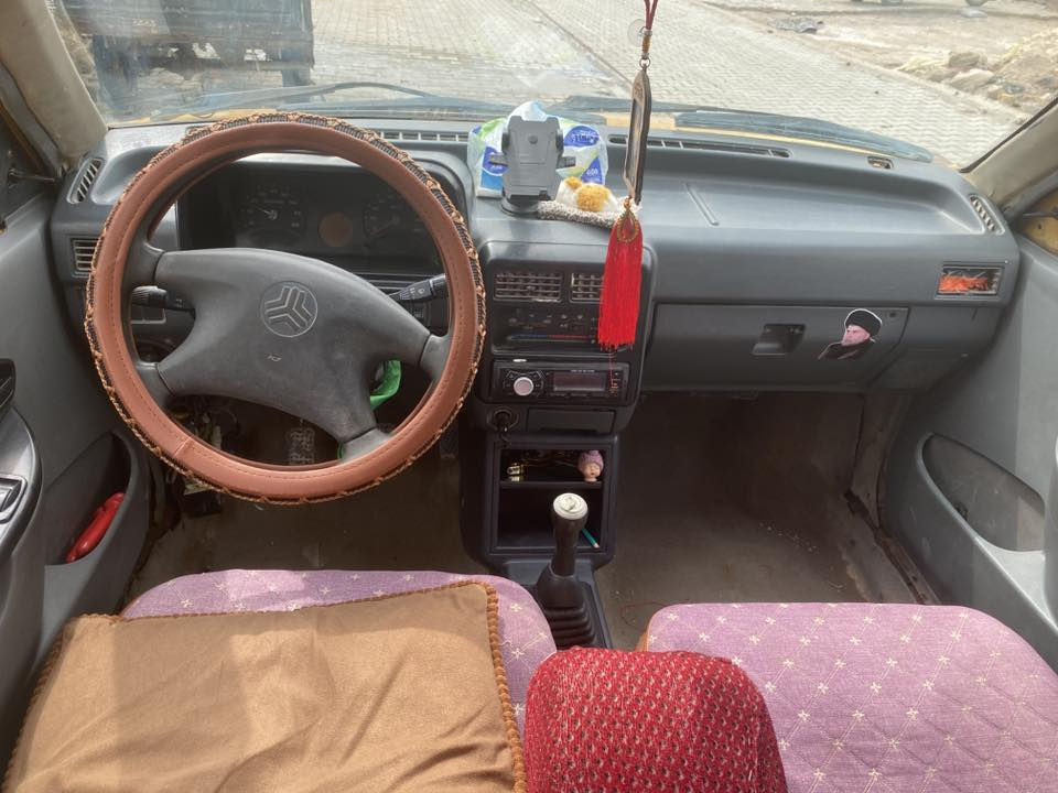 السلام عليكم سايبه مديل ١١
سنويه ساقطه بل ٢١
مطلوبه للهيئه ٦٠٠ الف 
مداور ثاني يوم 
السعر ١٠ وبيه مجال بصيط 
مكان السياره سماوه الوركاء 
***********
