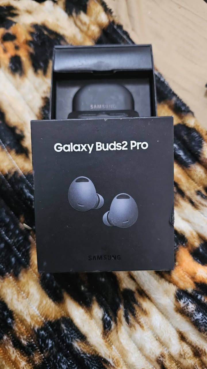 Galaxy buds 2 Pro
بدز 2 برو للبيع

نظافة گدامك 

مع تك يمين ويسار اضافي واحد شغال بس صوته 80% 

والثاني عاطل مادري ليش مبقيه 🤣

للبيع 

قيم واخذ

المكان بابل


**إذا كنت صاحب هذا الإعلان وتريد حذفه لأي سبب، رجاءا أرسل رسالة إلى الدعم الفني**