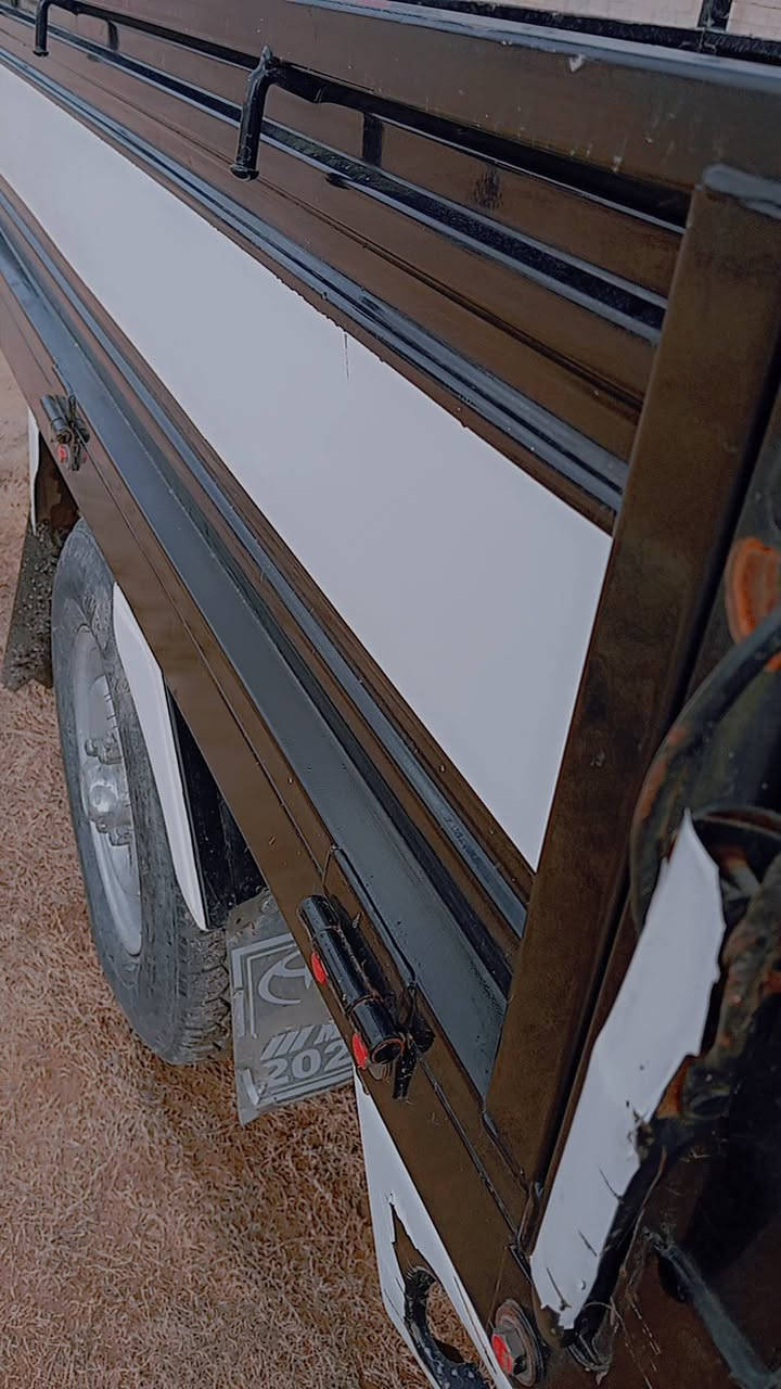 سلام عليكم ستؤته جديده حيل اوراق كامله ؤبليته رقم*********** موديل 20 محرك23بلادي برقي ما مفتؤح لاشخط ولا صبغ قطره ما بيهه حلوه محجر كلاري نشاط ؤرزانه اشاير بكلايتات كله شقال دبلاد جديد مكان ديالى سعر خاص مستعجل على بيع وشراء ينتصل ؤيدلل 💯💙
