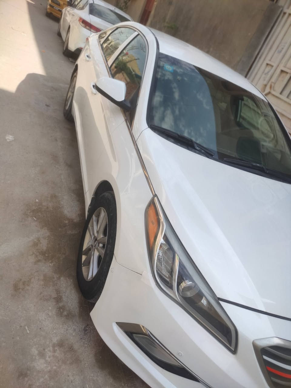 سوناتا 16 امريكي قادسية مكانه ذي قار بدون تبديل بيه صبغ اثر تقشير وبيه ضربه بسيطه من الخلف بسيطه السعر 110
الي بسمه السياره بالقادسيه 
***********
