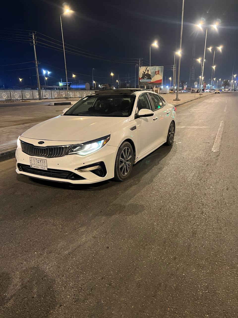 السلام عليكم اخوان كيا اوبتيما موديل ٢٠١٩ فوللل مواصفات للأخير واحد على واحد للمراوس بكيا اوبتيما ٢٠٠٩ او ٢٠١٠ لون ابيض محرك 2400 اخوان مراوس فقط بدون بيع 

للتواصل ***********
