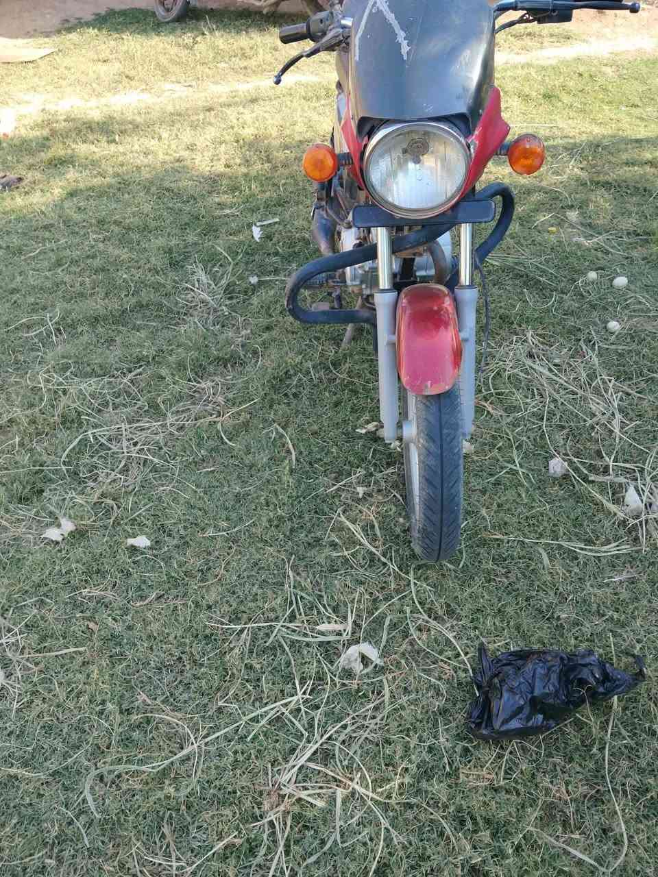 سلام عليكم دراجه بوكسر موديل 17عوزه درتيبات السعر ٣٥٠وبيه مجال حسين عباس العابدي ‏‪***********‬‏
