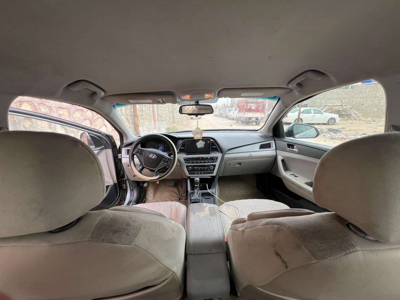 سلام عليكم سوناتا 2016
السياره مابيه اي نقص كله جاهز 
موضح بل سونار كلشي البيع 
الاستفسار ***********
