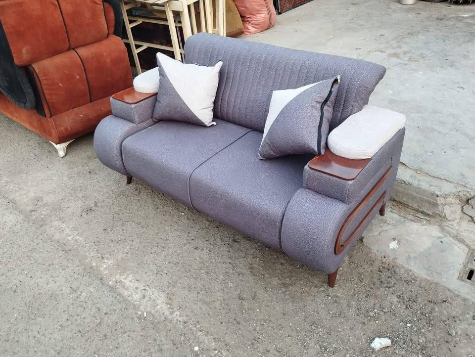 جزء من اعمالنا..معمل ديما
نقدّم لكم تخم بتصاميم راقية
نستخدم إسفنج طبي عالي الجودة يمنح جلوس مريح وثابت لسنوات،
مع أقمشة تركية فاخرة مختارة بعناية

نتميّز بـ شغل سريع ومتقن الجودة،
مع إمكانية تغيير الموديلات حسب الذوق وتعمير الكسر باحتراف عالي،
لنقدّم لكم قطعة متكاملة تجمع بين الراحة، الفخامة، والدقة في التنفيذ.

موقعنا
📍 بغداد – صليخ مجاور كوفي بيروت
📞 ***********
