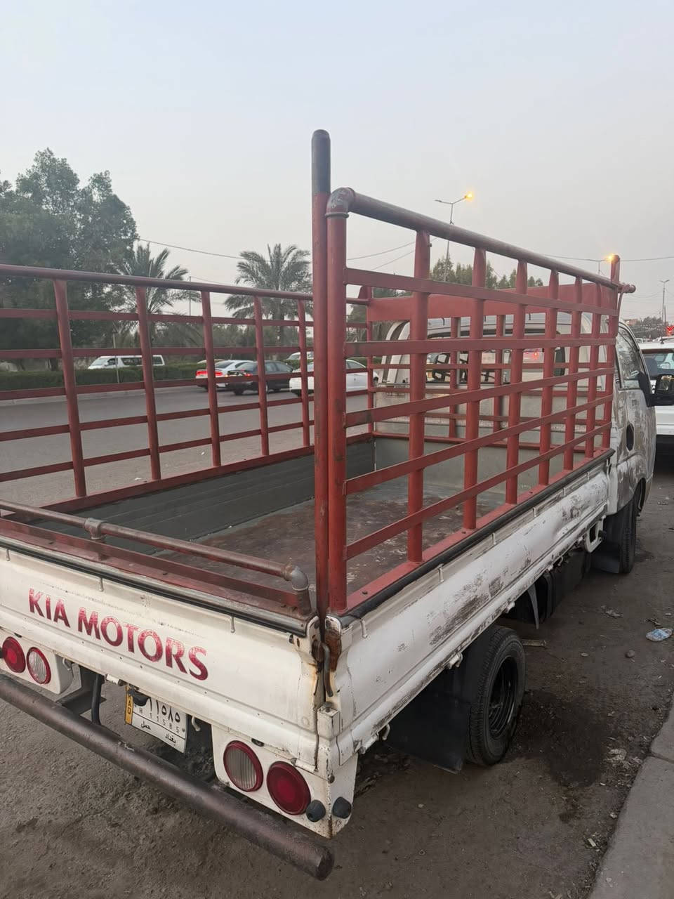 السلام عليكم
كيا بنكو 2016
محرك 2700
رقم بغداد
مكفولة من الصبغ
السعر 107
مكان السيارة البياع
السيارة بيها بوستر مال دعاية يتنضف ويطلع فقط تنضيف يرادلة
الرقم ***********
