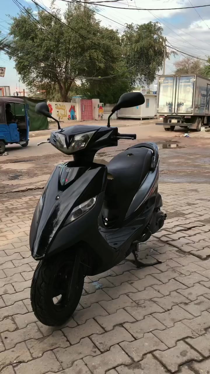 سلام عليكم دراجه ثعلب للبيع الدراجه كلش نضيفه واي نقص مابيه دراجه كله بلاديه كهربائيات كله شغاله تاخذه كلشي متصرف عليه هورن شغال سلف هندر لايت سكنات اشاير كله شغاله الدراجه مال رمبه صارله 3اشهر من نزلته كابريتر بلادي الدراجه ممفتوحه جيب الف فيتر وتعال افحص مكاني بغداد الحريه للاتصال ع الرقم ***********
