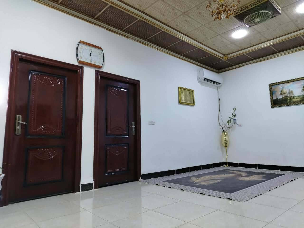 بيت للبيع مساحه 🗾٢٠٠
🧿🪬

البيت فول سيراميك 🏚️
غرفه نوم ٢🏫
وصاله 🏠
واستقبال  🏠
ومطبخ🏠
صحيات وحوش 🏠
بيتونه 
خانقين رابرين قرب 7نيسان
قريب عل شارع
سعر 50
________________________________
●العنوان المكتب☜خانقين بانميل
اذا عندك عقار تريد تعرضه للبيع او تريد تشتري عقار 
📬فقط ارسال المعلومات  على الواتساب او الاتصال على هواتف المكتب

*********** (الواتساب)☎️

*********** (الواتساب)☎️
