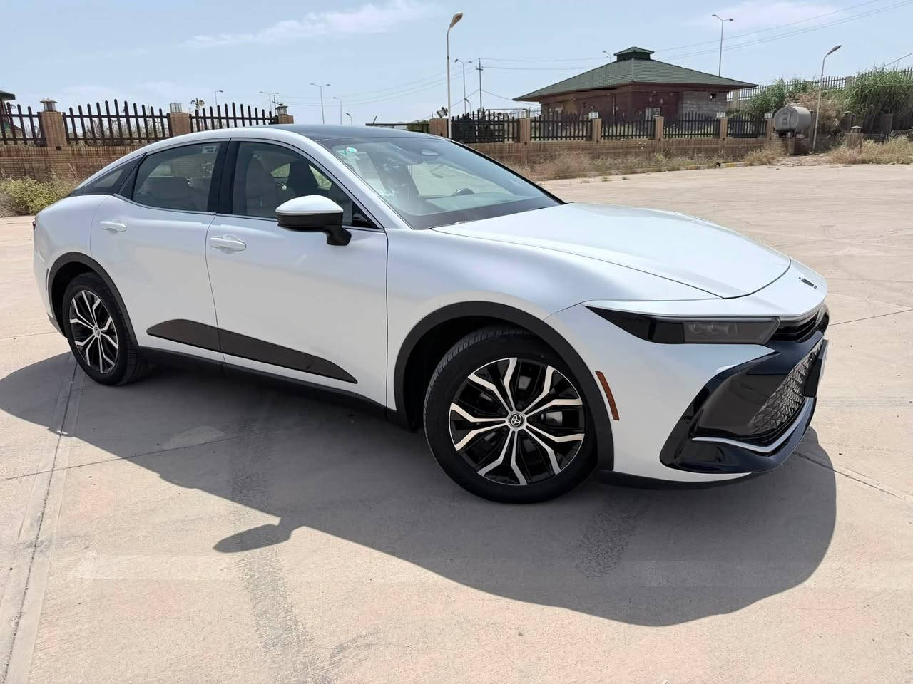 كراون 2023 Limited! اخت الزيرو 

وارد امريكي 
حادث موضح بل صور تعديل قليل بالباب وجاملخ تبديل شركة

مواصفات 1/1 بانوراما 

محرك 2500 هايبرد

السيارة ب اسمي رقم بغداد 

فول مواصفات لمتد

ماشية 17الف

سقف بانوراما

‏‎لايت 4 عدسات

‏‎شاشة كبيرة + كيجات ديجتال

‏‎سستم صوت JBL + دمام خلفي

‏‎رادار  امامي + مانع تصادم + تحدي مسار

‏‎رادار خلفي + مانع تصادم خلفي

‏‎رادار جوانب + نقطه عمياء

‏‎تحكم مقاعد امامي كهربائي

‏‎مقاعد جلد ابيض ملكي  + تبريد كشنات

‏‎شاحن وايرلس

‏‎ميموري كشنات

‏‎ويل 19 إنش 🛞

‏‎فول منافذ TPC + كار بلي 🔋

‏‎ باقي مواصفات الكراون معروفه

السعر 255وبيه مجال قليل
يرهم مراوس 

لستفسار اتصال ودلل ***********

مكان السياره بغداد حي الجهاد
