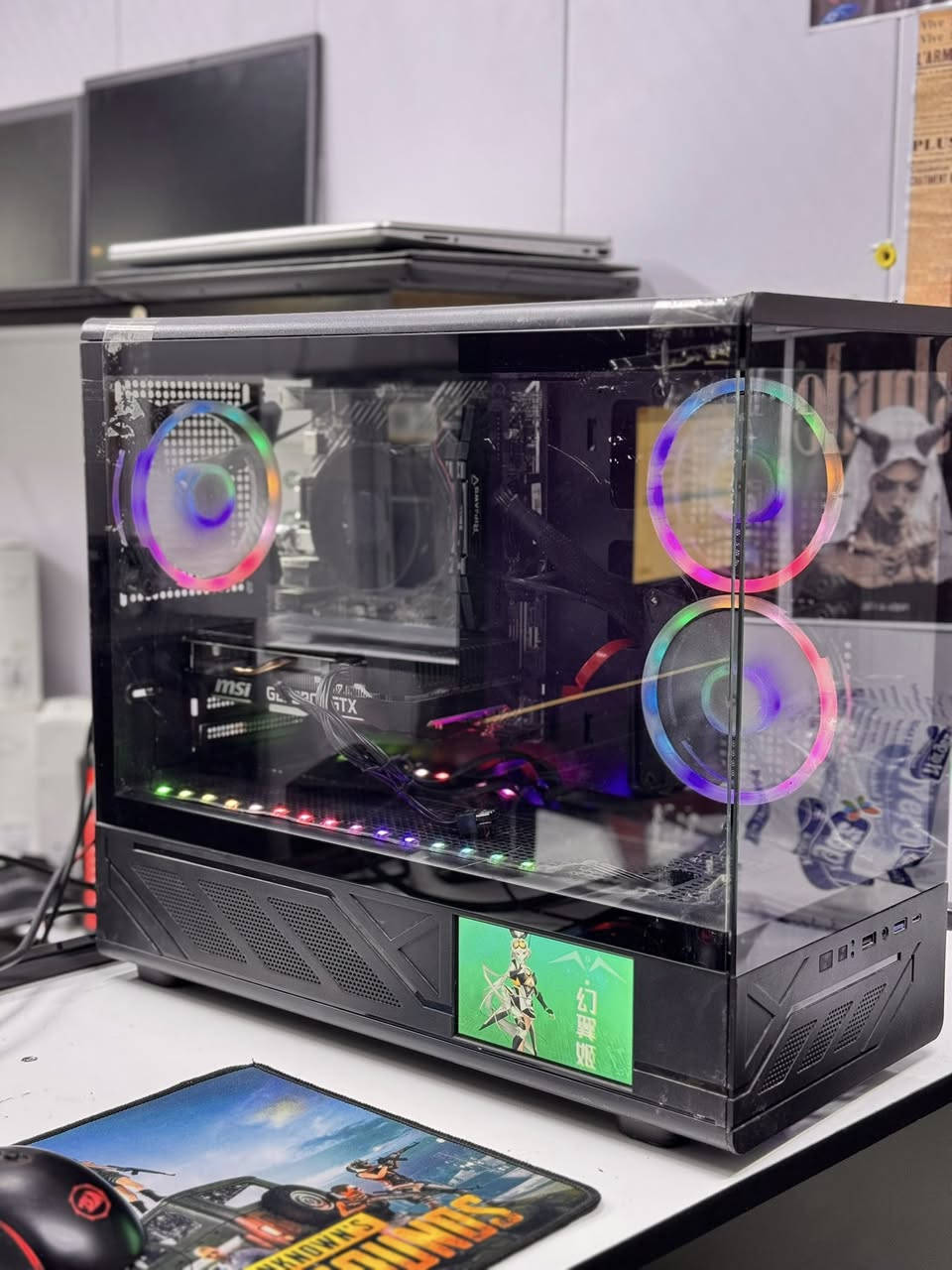 تحية طيبة شبابنا وحبايبنا 
تجميعة مرتبة يشغلك العاب على فريمات حلوة 
مع ضمان شهر من تاريخ الشراء
كيس يحتوي على شاشة 
I5 10400F
RAM 16 3200 
ASUS H510 PRIME 
GTX1660 6GB MSI GAMING X
SSD256-HDD 500GB 
P.S550W+80PLUS 
CASE RGB 
السعر ٥٥٠ الف سعر نهائي 
متوفر توصيل لكافة المحافظات 
عنوان المكتب كوت المشروع شارع الحاسبات مكتب MEGA-TECHNLOGY
***********
