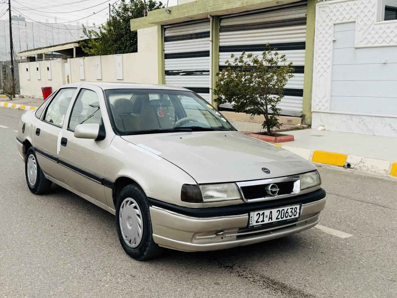 اوبل فكترا للبيع
موديل 1992
رقم سليمانيه باسمي كلها جديد شرط التحويل
كير اوتماتيك.محرك وكير شرط لاصرف ولا بخار ولا صوت
سياره بدون مصرف جاهزه من كل النواحي
كهربائيات وتخم تاير وصدر امامي وخلفي كلها جديد
سياره بدون ضربه شرط وبدون دواخل 
السعر 42
***********
