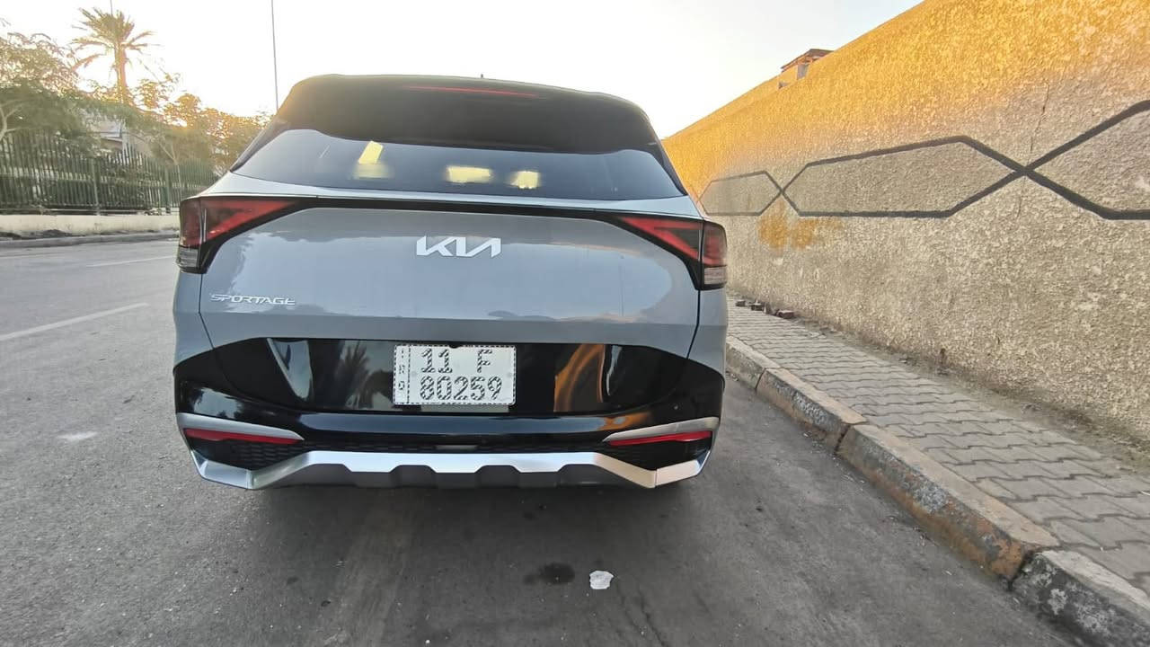 كيا سبورتج sx  اسمنتي
 موديل 2024
كامل المواصفات بصمة
تشغيل عن بعد
 صندوق كهرباء
مقعد كهرباء
 بانوراما 
أوتو هولد
أوتو ستوب
تدفئة مقاعد
نظام سماعات هارمن 
مانع التزحلق
تحديد مسار
وبقية المواصفات الاخرى
حادث بالبنيد
السعر 220$
العنوان بغداد المنصور
***********
