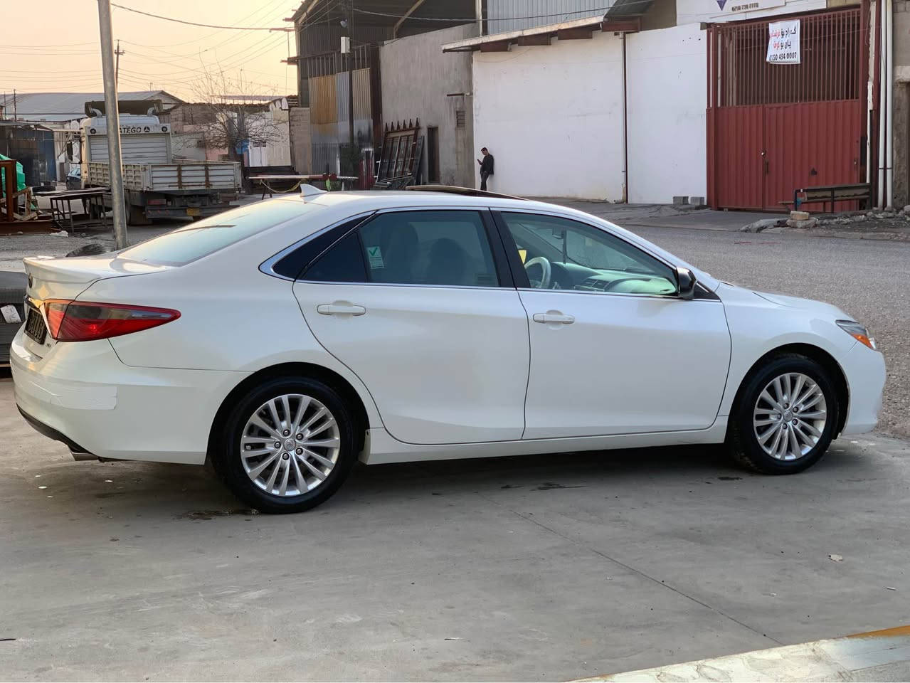 کامیری ٢٠١٧ فول مواسەفات Xle
کوشین جلد 
ناو زەرد
شاشە گەورە
کوشین گەرمی
رادار
ئاوینە ئۆتۆ
رەقەم *********** أربيل, العراق
