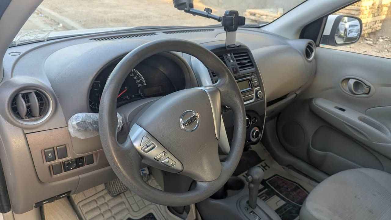 نيسان سني هندي موديل22بغداد ماشيه 60 كيلو مكفوله السعر 108مكان السياره بغداد المعلمين المشتل ***********
