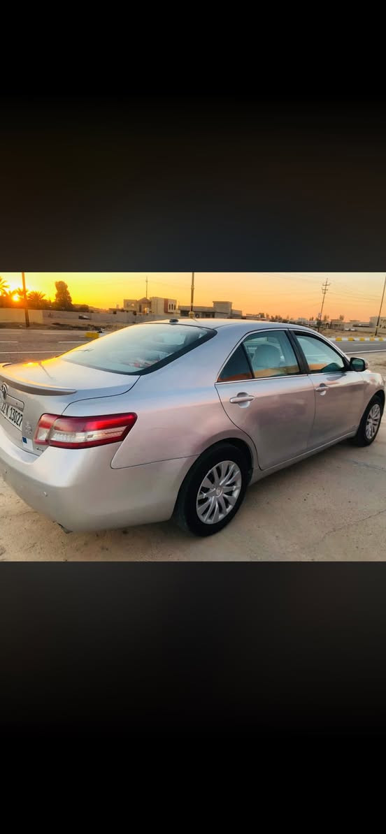 السلام عليكم كامري ٢٠٠٩وارد امريكي ٦ سلندر ضرر جاملغ اماي جهت السايق بيها جولح مرشوشه حزام بنيد قماره جنطه بدون صبغ السياره بأسم واحد من الزاب السياره خير من الله مكانها العلم سعرها ٩٥ وبيها مجال اتصال ***********
