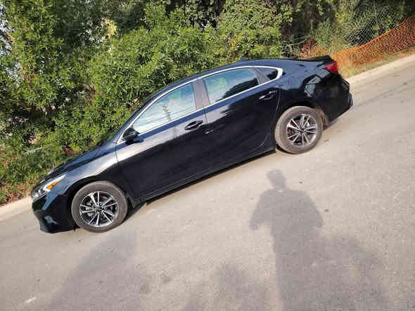 سلام عليكم
للبيع كيا فورتي موديل 2024 دخول جديد
بدون رقم ماشيه ٢٥ لف
ضرر السيارة
تبديل قطعتين بنيد وجاملغ امامي اليمنه فقط
طاك ايرباك استيرن رقم شاصي وصور الحادث خاص
مواصفات السياره
تحكم استيرن جهتين
شاشه كبيره كامره دوار
تحديد مسار اشاير بالمري
كشنات تدفئه استيرن تدفئه
رادارات جانبيه وخلفي امامي
شحن السلكي لد امامي
ويل كب حجم المحرك 2000 دوش
السعر 130 وبيه مجال بسيط 
مكان السياره بغداد حي العامل
اتصال على هذا الرقم ***********
